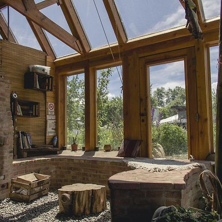 El Bolsón Earthship Patagonia Eco Accommodations المظهر الخارجي الصورة