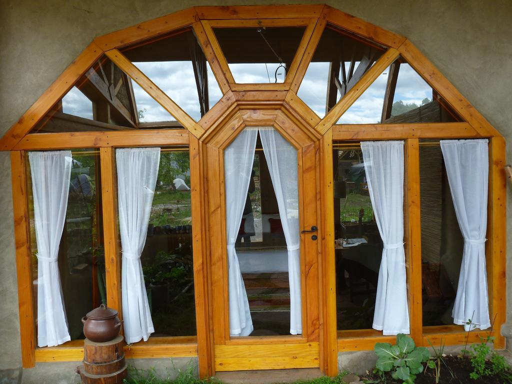 El Bolsón Earthship Patagonia Eco Accommodations الغرفة الصورة