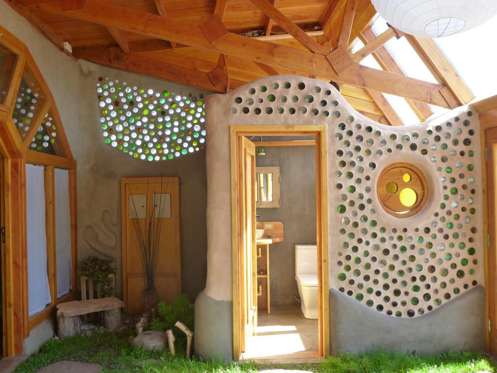 El Bolsón Earthship Patagonia Eco Accommodations الغرفة الصورة